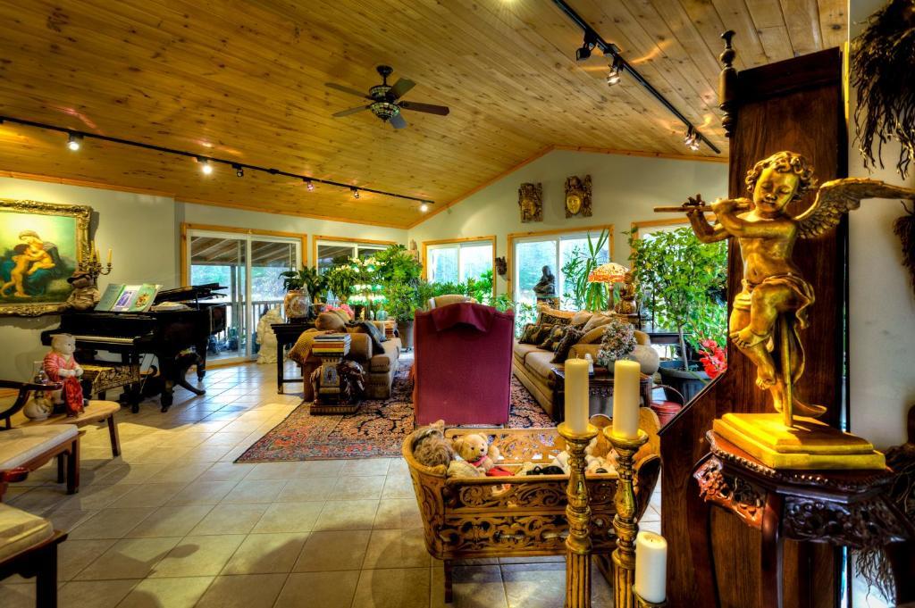 Shambhala Bed And Breakfast Buckhorn Esterno foto